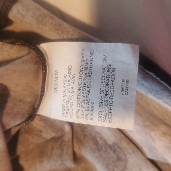 Under Armour Project Rock Vet Day Camo SS Sz. M TShirt NWT - Picture 16 of 16